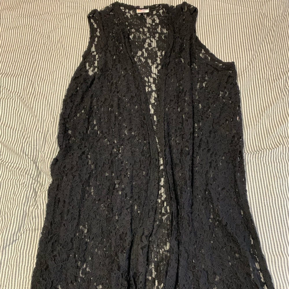 EUC Lularoe Black Lace Joy L